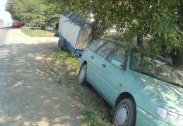 Mașină avariată din cauza gropilor din zona Dealu Mare - Dorohoi