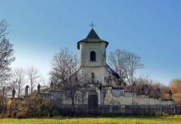ANUNȚ: Biserica din Hilișeu-Crișan judetul Botosani are nevoie de fonduri pentru a fi reparată 