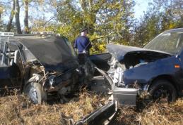 6 răniți într-un accident, după ce un șofer a fost orbit de soare
