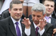 Candidaţii lui Dan Diaconescu sunt puşi să semneze contract: dacă pleacă din partid plătesc 2 milioane de euro