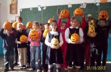 „Lets  have fun on  Halloween!” Şcoala Gimnazială „Dimitrie Romanescu” - FOTO
