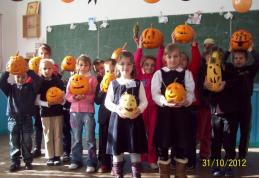 „Lets  have fun on  Halloween!” Şcoala Gimnazială „Dimitrie Romanescu” - FOTO