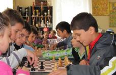 Simultan de şah organizat la Biblioteca Judeţană Botoşani