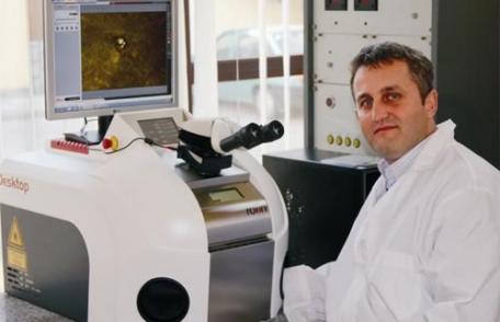 Botoşăneanul Florin Todorică face parte din echipa care a inventat primul spectromicroscop din ţară
