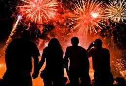 Foc de artificii spectaculos la Dorohoi, oferit de autoritățile locale, la cumpăna dintre ani! - VIDEO