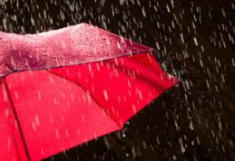 Informare meteorologică de ploi, ninsori şi vijelii, în aproape toată ţara