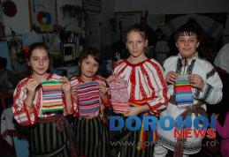Studiul tematic „Tradiții și obiceiuri la români” dezbătut la Școala „A.I.Cuza” Dorohoi - FOTO