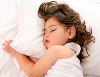 Ce facem cand copilul are cosmaruri noaptea sau e somnambul?