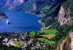 Norvegia cauta 40 de ghizi turistici