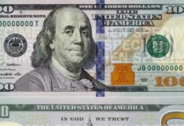 Vezi cum arată noua bancnotă de 100 de dolari ce va intra pe piaţă în octombrie 2013