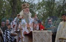 Preasfințitul Părinte Episcop Calinic Botoșăneanul va oficia slujba Învierii la Dorohoi. Vezi detalii!