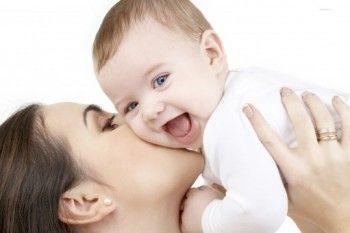 Mamele ar putea beneficia de un ajutor din partea statului pentru fiecare dintre copiii nou născuţi