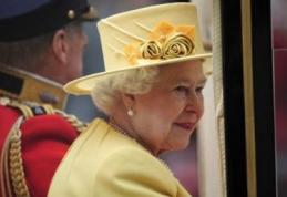 Regina Angliei anunţă măsuri împotriva imigranţilor