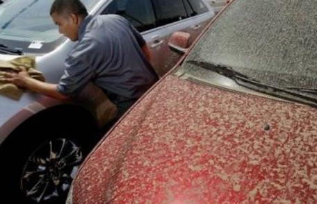Fenomen neobișnuit! România măturată de „Ploaia roșie”. Vezi detalii!
