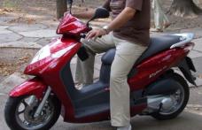 Motoscuter furat din Italia descoperit la Stânca