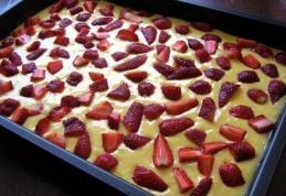 Prăjitură cu fructe (vișine sau caise, căpșuni, cireșe...)
