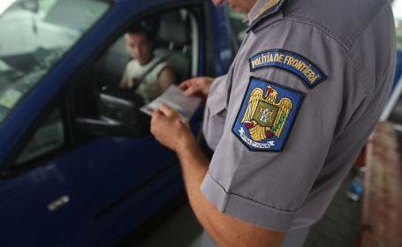 Autovehicul cu documente expirate depistat de polițiștii de frontieră