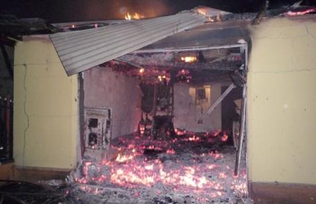 Bucătărie incendiată de un televizor aflat sub tensiune