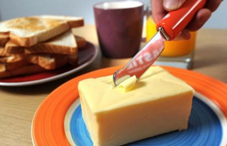 Ce e mai puţin dăunător pentru sănătate, margarina sau untul?