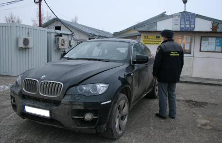BMW X6 furat din Italia, descoperit la Stânca-Costeşti