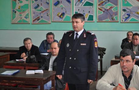 [VIDEO][FOTO] ISU Botoşani instruieşte în domeniul situaţiilor de urgenţă şefii S.V.S.U. din judeţ