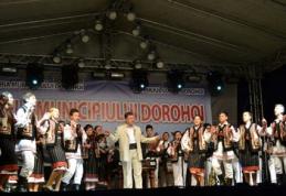 Ansamblul „Mărgineanca” – invitat să evolueze alături de Orchestra „Mugurelul” la Zilele Municipiului Dorohoi 2013