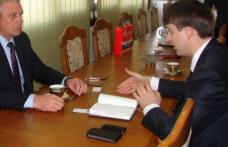 Primă vizită a Consulului Ion Coşer la prefectul judeţului Botoşani