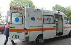 Două eleve luate cu ambulanţa după ce au ţinut cură de slăbire ca să poată participa la Miss Boboc