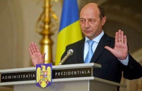 Legea Referendumului, promulgată de Traian Băsescu la miezul nopţii