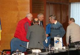 Reprezentanţii persoanelor vârstnice în dialog cu prefectul într-o ultimă întâlnire din 2013