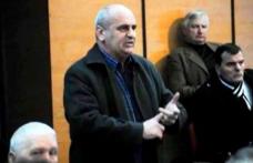 Primarul comunei Pomârla: „Asemenea dobitocie nu există în UE, voi arunca panourile CJ în Jijia”