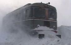 Trenuri anulate la Botoșani din cauza viscolului din sudul ţării