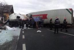 TRAGIC: Autotren a unei firme din Dorohoi implicat într-un grav accident pe DN1. Șoferul a decedat în urma impactului