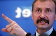 Guvernatorul regiunii Cernăuţi a demisionat, iar Consiliul Regional a interzis Partidul Regiunilor