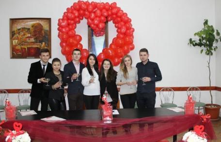 Tinerii Social Democrați din Dorohoi au sărbătorit Dragobetele - FOTO