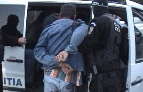 Bărbat dat în urmărire națională, identificat de polițiștii botoșăneni