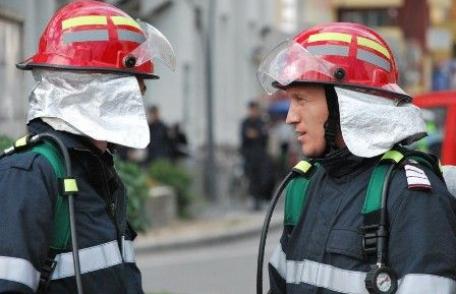 Aproape 400 situaţii de urgenţă înlăturate cu ajutorul pompierilor voluntari
