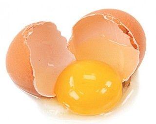 Gălbenuşul de ou e mai nociv decât fast food