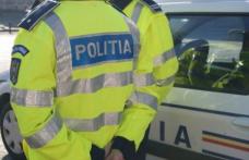 Cercetat de polițiști după ce a fost prins în Saucenița conducând beat un autoturism neînmatriculat