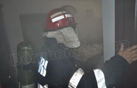 Pompierii dorohoieni în acțiune: O oală uitată pe aragaz a alertat vecinii - FOTO