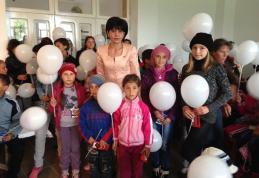 O rază de lumină adusă de Doina Federovici copiilor din Albești de ziua lor