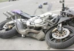 Accident rutier produs de un mopedist pe fondul consumului de alcool 