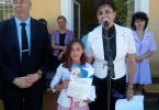 Deputatul PSD Tamara Ciofu  premiază cei mai buni elevi (2)