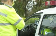 Depistat de poliţişti pe străzile din Săveni la volanul unui autoturism neînmatriculat
