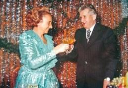 Bunuri ale familiei Ceauşescu, scoase la licitaţie pe bani mulţi. Vezi ce comori deţinea dictatorul comunist!