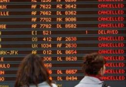Ce despăgubiri trebuie să primească turiștii cărora le întârzie avionul