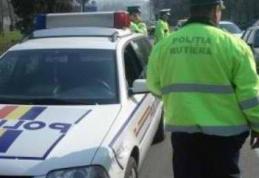 Șofer din Dorohoi băut, a intrat cu mașina în gardul unui imobil, după care a fugit de la locul accidentului