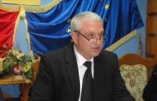 Prefectul: „Dacă nu luam decizia de încheiere a mandatului primarului de Unţeni, riscam să fiu sancţionat penal”
