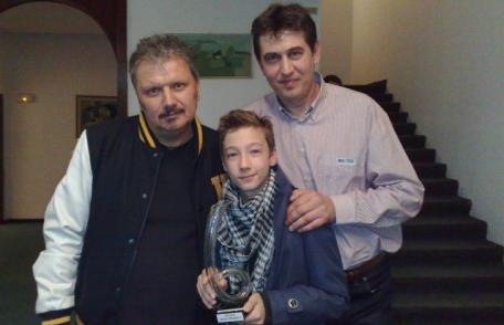 Marele premiu la Festivalul „Bistrita folk”, obținut de un elev al profesorul dorohoian Liviu Ciulei