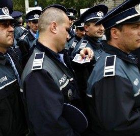 7.000 de poliţişti şi jandarmi vor fi concediaţi de la 1 aprilie